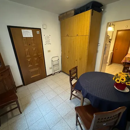 4 Stars * Venice