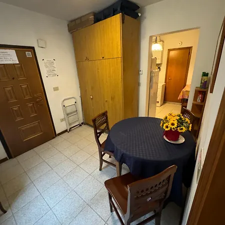 4 Stars בית הארחה ונציה