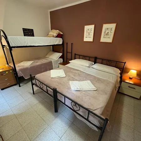 4 Stars Πανσιόν Βενετία